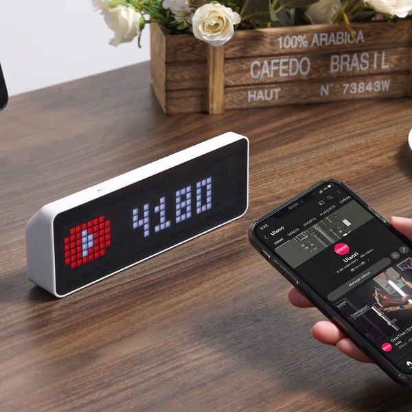 Ulanzi TC001 Smart LED Pixel Clock With Full Color Pixel Display - Image 3
